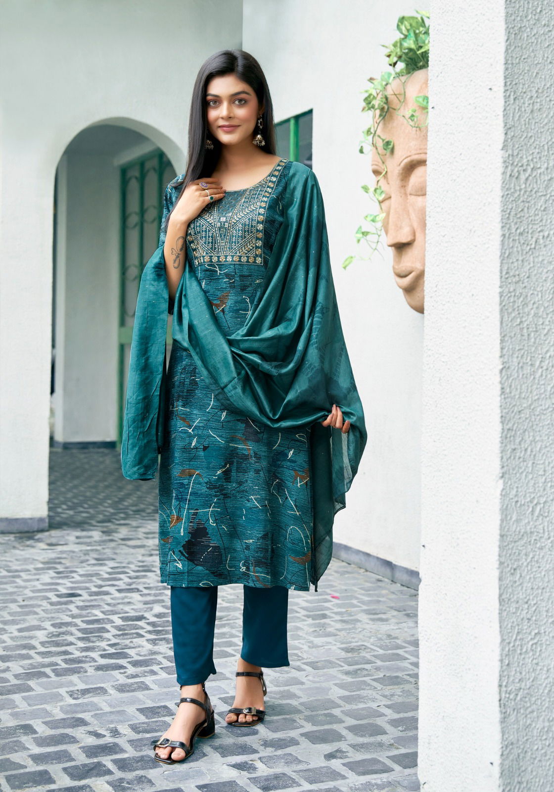 Sabri Vol 1 By Mystic 9 Rayon Printed Kurti With Bottom Dupatta Wholesalers In Delhi
